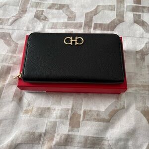 Ferragamo Gancini Continental Wallet
